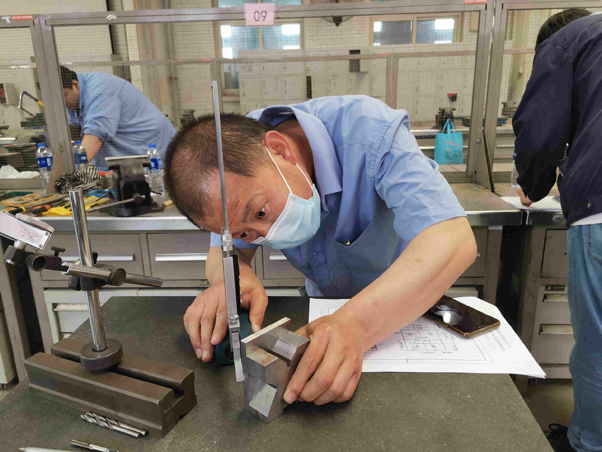 9.鉗工.jpg 9.鉗工.jpg